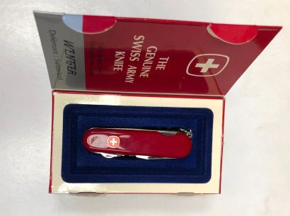 Wenger Swiss pocket knife. With 15 blades...
