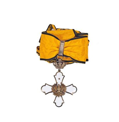  GRECE ORDRE DU PHENIX, créé en 1926. Croix de commandeur du 3e type (1936-1949),...