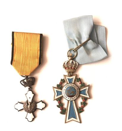 null GRECE
ORDRE DU PHENIX, créé en 1926. 
Croix de chevalier du 5e type (après 1949)...