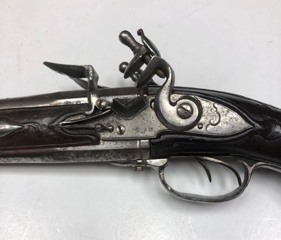 null Flintlock travel pistol, two shots. 
Round, round, thunderbolted, engraved barrels....
