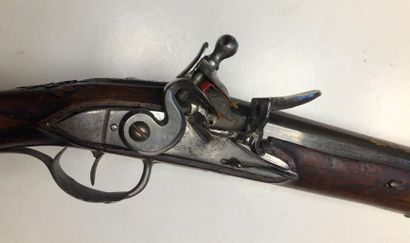 null Flintlock travel tromblon. 
Round barrel, blued all along its length and gilded...