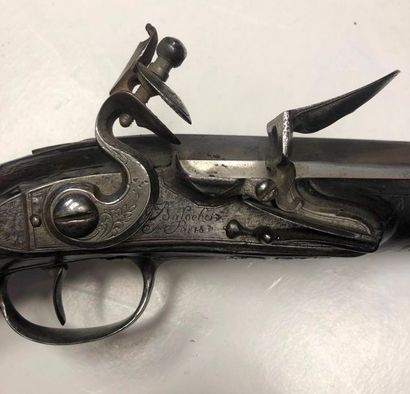 null Officer's flintlock pistol. 
Muzzle-loading gun. Lock signed "J.B. BASOCHES...