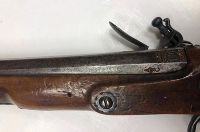 null Flintlock pommel pistol. 
Paneled barrel, slightly tromblonné, decorated with...