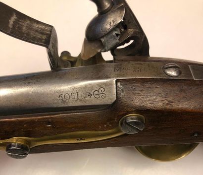 null Shortened flintlock pommel pistol type An XIII. 
Round barrel with thundering...