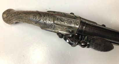null Long ottoman flintlock pistol. 
Round barrel with thunder flats. Mounting entirely...