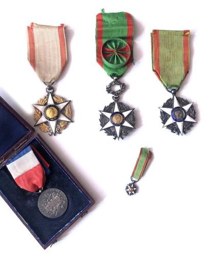 null FRANCE
ORDER OF AGRICULTURAL MERIT - MISCELLANEOUS Set of five pieces: 
- Two...