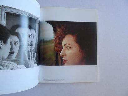 null « PHEO2 Femeninos », [catalogue d’exposition], Œuvre collective sous la direction...