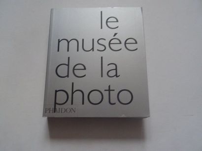 « Le musée de la photo », Œuvre collective...