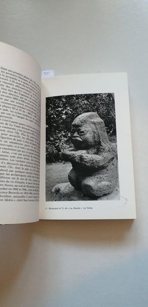 null « Les Olmèques », Jacques Soustelle ; Ed. Arthaud, 1979, 224 p. (état d’usa...
