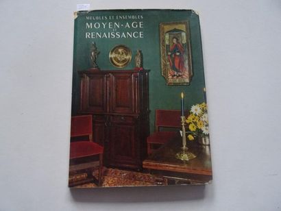 null "Meubles et ensembles Moyen-Age et Renaissance ", Monique de Fayet ; Ed. Charles...