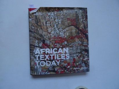 null « African textile today », Chris Spring ; Ed. The British Museum press, 2012,...