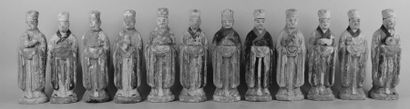 MING (1368 - 1644) Douze personnages représentés avec un signe du zodiaque chinois....