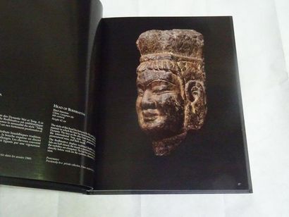 null "Sculptures d'Asie, [exhibition catalogue] Collective work under the direction...