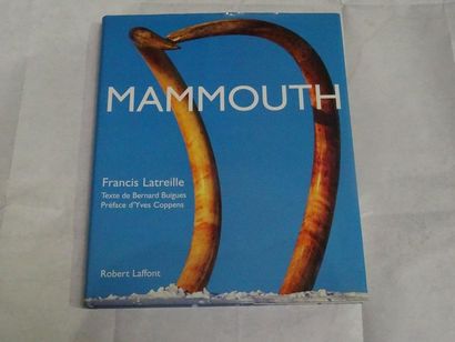 null "Mammoth", Francis Latreille Bernard Bigue; Ed. Robert Laffont, 2000, 192 p....