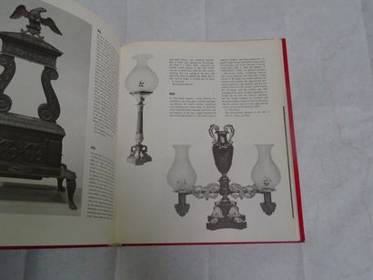 null « 19-th century America : Furniture and other decorative art », [catalogue d’exposition],...