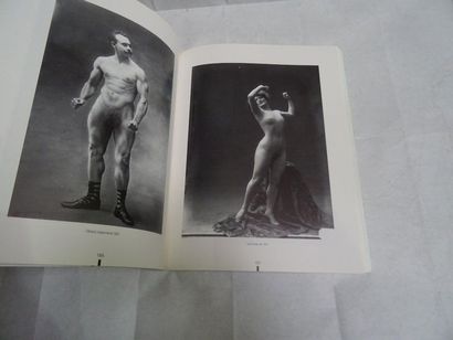 null « Mois de la photo à Paris », [catalogue d’exposition], Œuvre collective sous...