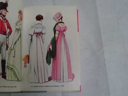 null "Costume and Fashion in colour 1760-1920", Jack Cassin-Scott; Blandford, Ed....