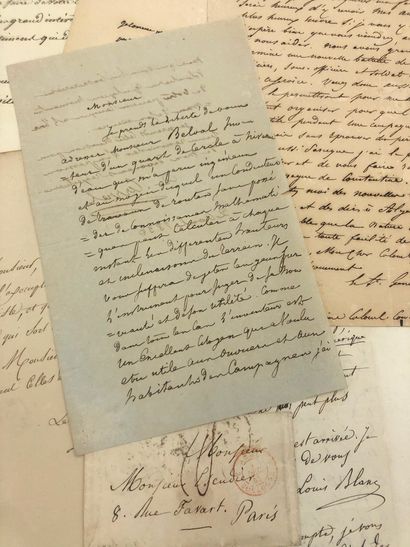 HISTOIRE - XIXe siècle. 约180份文件。
查尔斯十世（L.A。1813年至夏特伯爵）、卡斯特莱尔勋爵（1818年签署的护照）、布尔蒙伯爵（4人）、拉罗什福考德公爵（2人）、路易男爵（2人）、菲利普-布歇斯（2人）、布热奥元帅（3人，包括一本L.A.S.。1837年与Abd-el-Kader签署《塔夫纳条约》前几周）、François...