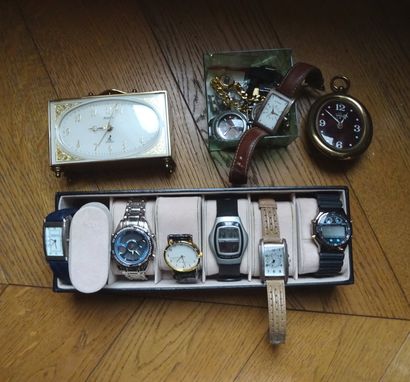 null Lot of watches, costume jewellery and coin lot