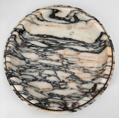 null Marble bowl XIXth.

D : 37 cm approx.