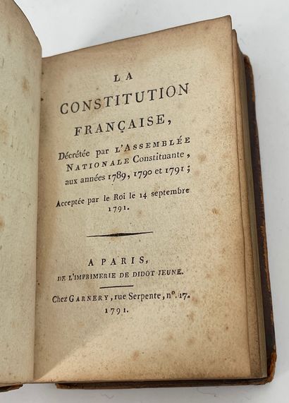 null 
1789年、1790年和1791年国民制宪会议颁布的法国宪法：1791年9月14日被国王接受；在巴黎，来自Didot Jeune的印刷厂，Chez GARNERY，Rue...