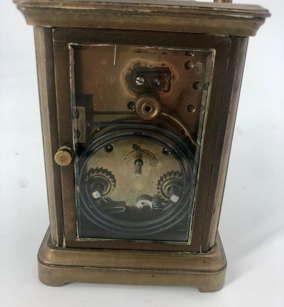 null Officer's Clock with key (missing a glass wall)

H: 11 cm