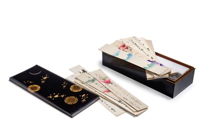 JAPON - XXe siècle Collection de tanzaku sur papier orné d'or et argent, dans leur...