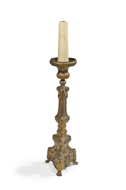 null Gilded metal candle holder
H. 85 cm