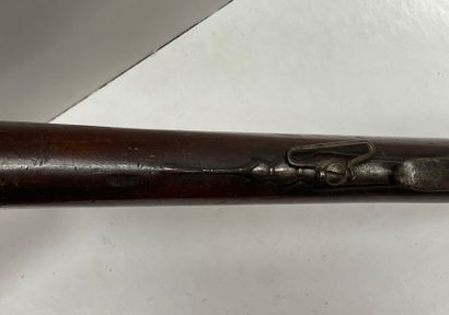 null Flintlock shotgun
Round barrel with thunderbolt. Lock signed PEYRET Dubois to
Saint...