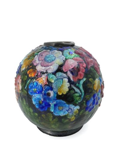 Camille FAURÉ (1874-1956) 
Small ovoid vase with polychrome enamelled decoration...