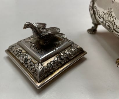 null Beautiful silver box partially gilded finely chased, engraved and embossed with...