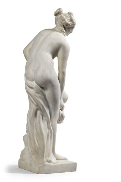Christophe Gabriel ALLEGRAIN (1710-1795) 
Venus au bain
Marbre signé
H : 62 cm