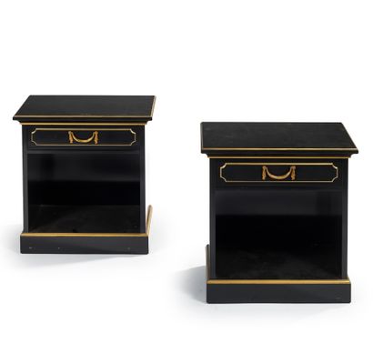 Maurice HIRCH (XXème) 
Pair of black lacquered and gilded wooden bedside tables,...