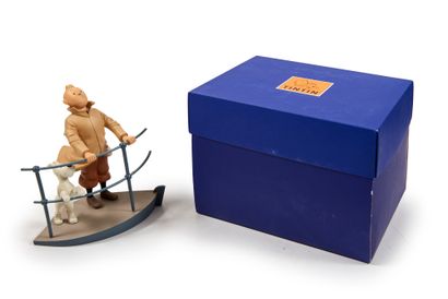 null Tintin/Moulinsart 45919 : Tintin and Snowy on the bow of the Aurora. Large statuette...