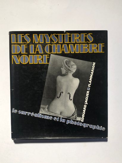 null 3 Volumes : "LES MYSTÈRES DE LA CHAMBRE NOIRE, LE SURRÉALISME ET LA PHOTOGRAPHIE",...