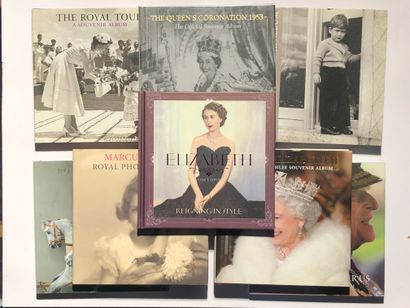 null 8 Volumes en Anglais : "ELIZABETH, Reigning In Style", Jane Eastoe, Ed. Pavillon,...