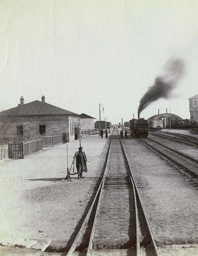 Alexander K. ENGEL (attr.) Chemin de fer de la région caspienne: station de Merv;...