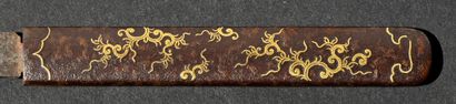 null Shinto tanto
Epoque EDO (1603 - 1868) 
Non signé (mumei)
Lame (sugata) : hira...