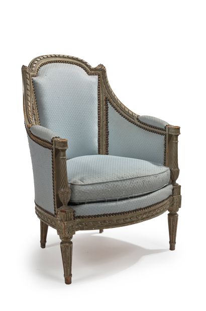 null 
Cabriolet armchair in moulded wood, carved with a ribbon and grey relacquered....