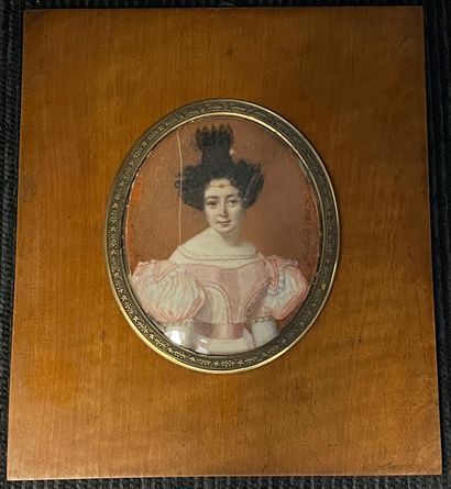 null Jean-Pierre FEULARD (1790-1849)

Elégante à la robe rose

Miniature sur ivoire...