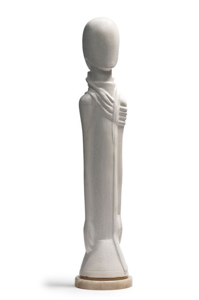 GUSTAVE MIKLOS, d'après 
Sculpture en céramique émaillée craquelée blanche figurant...