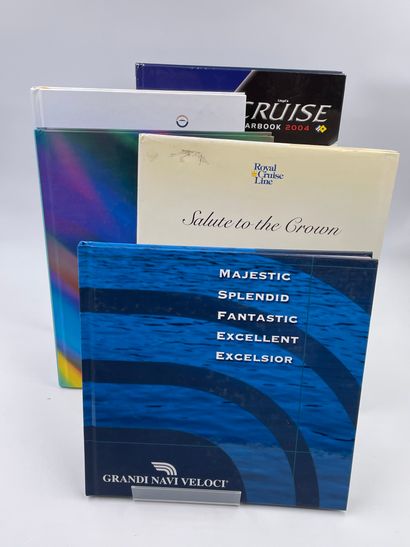 null 5 Volumes Anglais : "LLOYD'S CRUISE YEARBOOK 2004" / "SALUTE TO THE CROWN",...