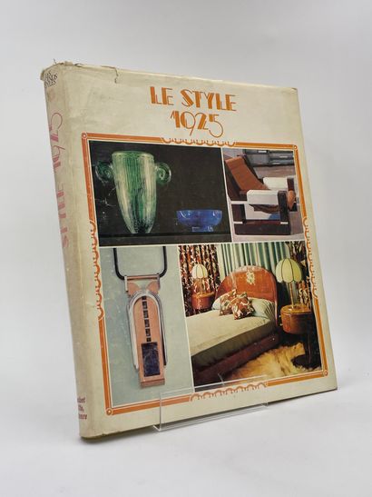 null 3 Volumes : "LE STYLE 1925", Yvonne Brunhammer, Collecton dirigée par Roger...