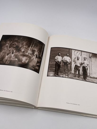 null 1 Volume : "DIE DERIAZ-DYNASTIE", Fünf Generationen von Fotografen, Mit Texten...
