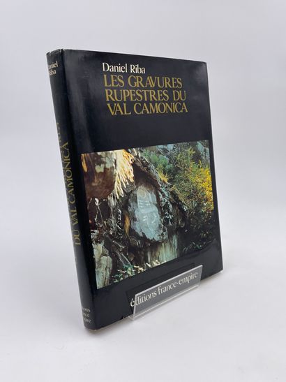 null 2 Volumes : 

- "LES GRAVURES RUPESTRES DU VAL CAMONICA", Daniel Riba, Ed. Éditions...
