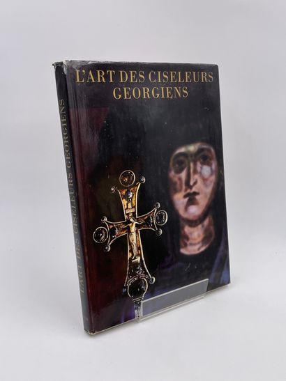 null 2 Volumes :

- "L'ART DES CISELEURS GEORGIENS", Chalva Amiranachvili, Ed. Gründ,...