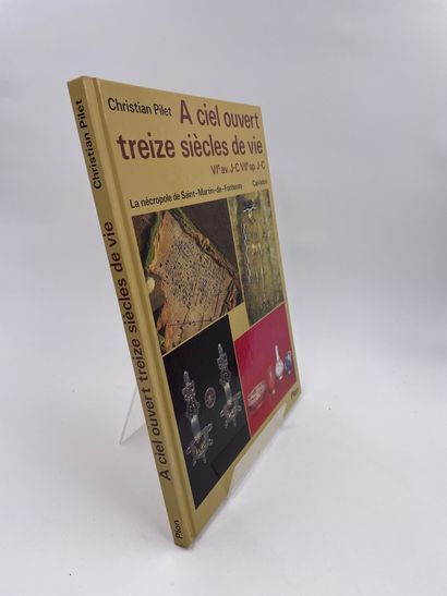 null 3 Volumes : 

- "ARCHÉO, À LA RECHERCHE DES CIVILISATIONS DISPARUES", Encyclopédie...