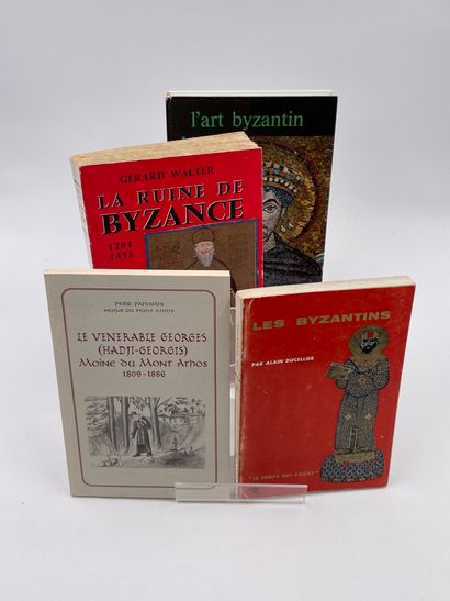 null 4 Volumes : 

- "L'ART BYZANTIN", Henri Stern, Collection 'Les Neuf Muses',...