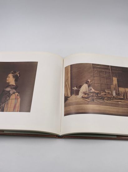  1 Volume : "MUKASHI - MUKASHI", Le japon de Pierre Loti, Photographies par Beato...