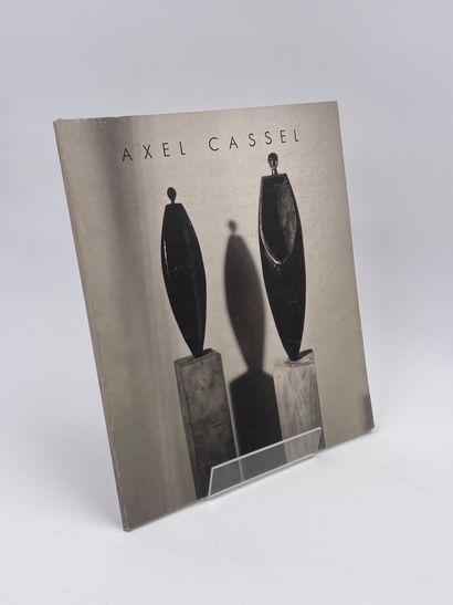 null 3 Volumes : 

- "AXEL CASSEL", Galerie Albert Loeb, 1989

- "AXEL CASSEL, SCULPTURES...